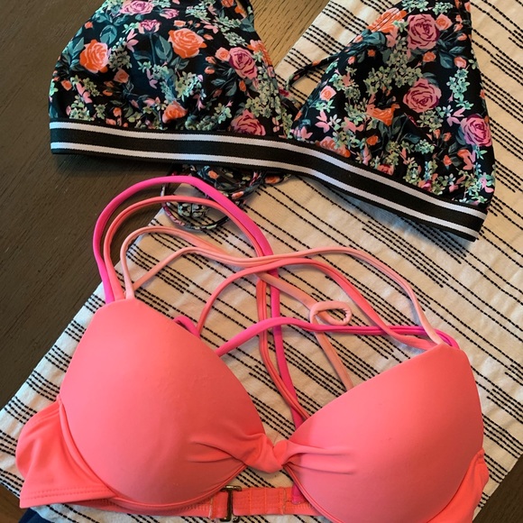 Swim suit tops size L and M - Picture 1 of 2